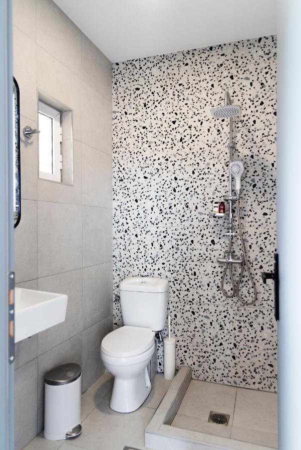קאבוס Seaside Suites מראה חיצוני תמונה