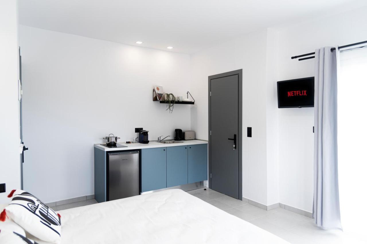 קאבוס Seaside Suites מראה חיצוני תמונה